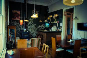 Hostal La Colombina *